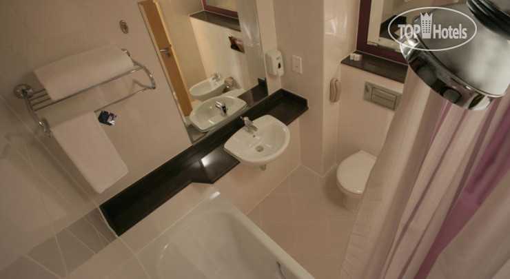 New photos from tourists Premier Inn Abu Dhabi International Airport 3*