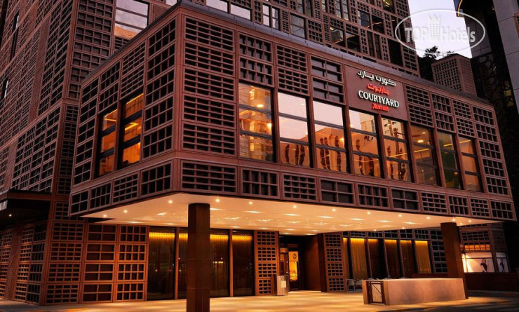 Hotelier's photos Courtyard By Marriott World Trade Center, Abu Dhabi 4*
