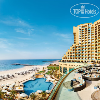 Fairmont Ajman 5*