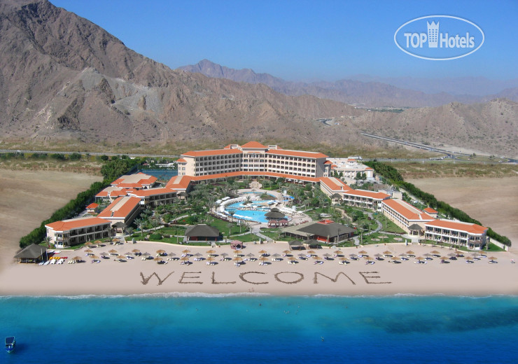 Hotelier's photos Fujairah Rotana Resort & Spa - Al Aqah Beach 5*