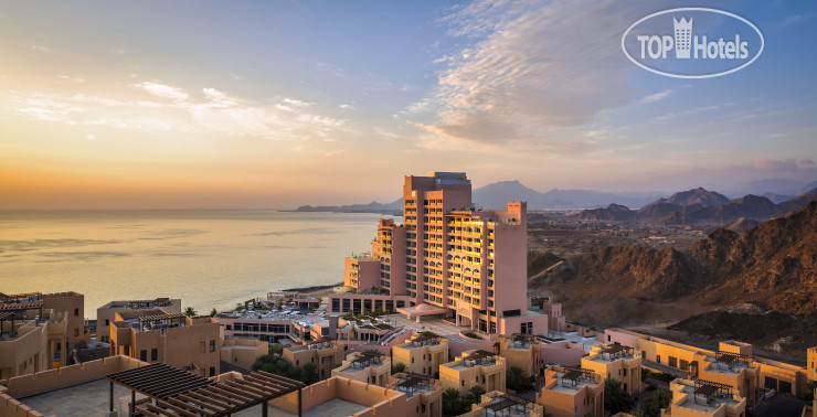 Hotelier's photos Fairmont Fujairah Beach Resort 5*