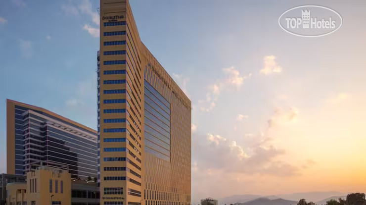 Hotel photo DoubleTree by Hilton Fujairah City 5*