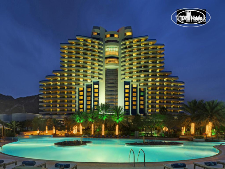 Фото Le Meridien Al Aqah Beach Resort