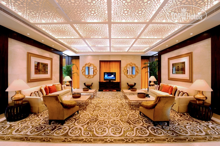 New photos from tourists Raffles Dubai 5*