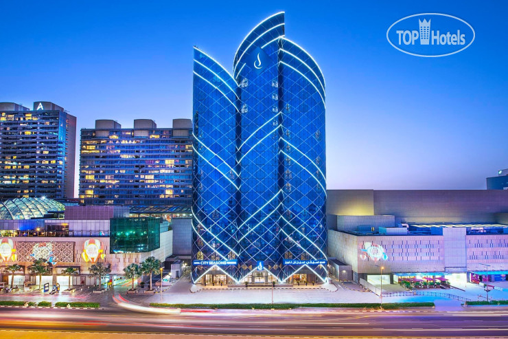 New photos from tourists City Seasons Towers 4*