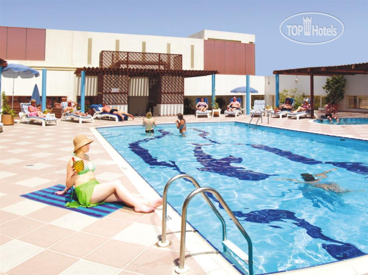 New photos from tourists Jumeira Rotana 4*