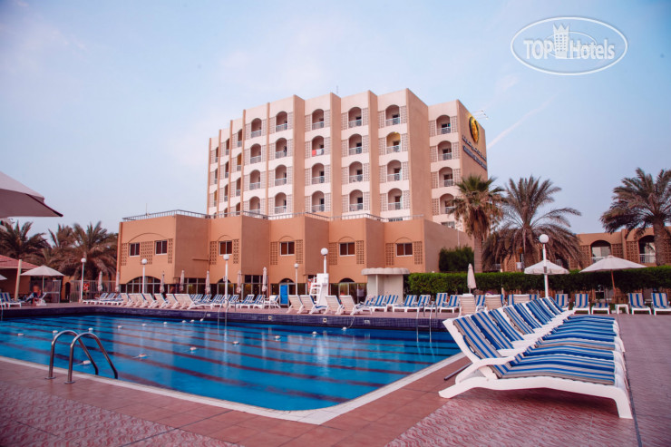New photos from tourists Carlton Sharjah 4*