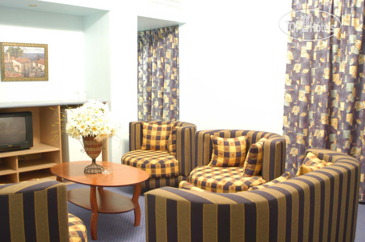 New photos from tourists Al Bustan Hotels Flats