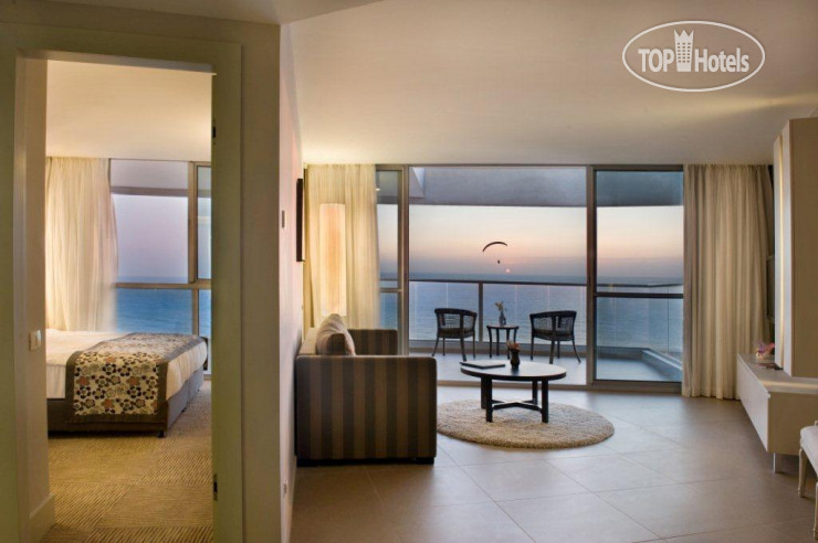 New photos from tourists Ramada Hotel & Suites 5*