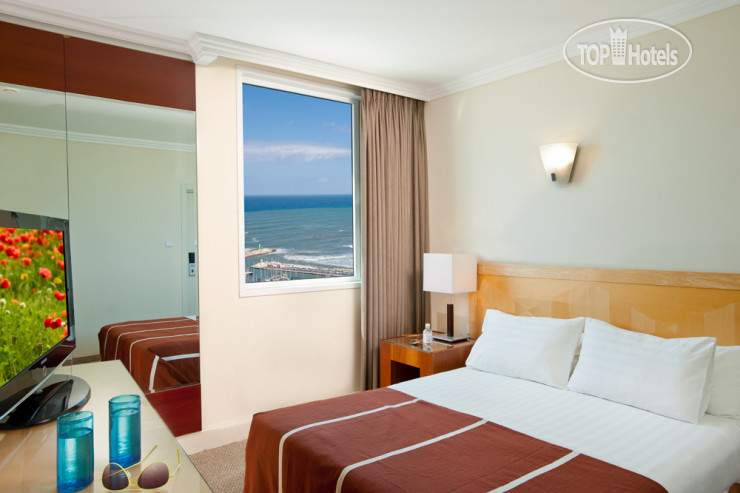 New photos from tourists Herods Tel Aviv 5*