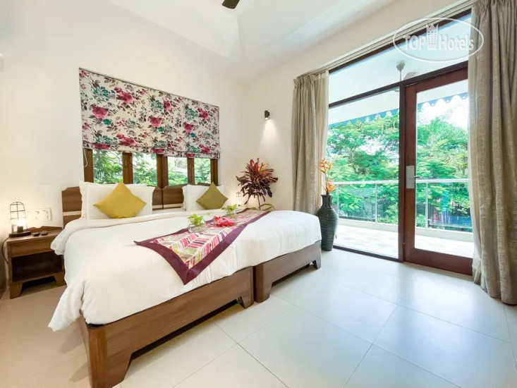 Фото Acron Waterfront Resort