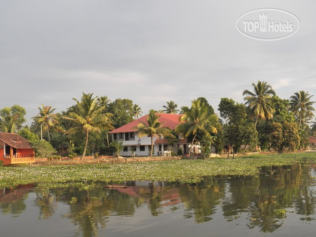 Hotelier's photos Green Palace Kerala Resort 3*