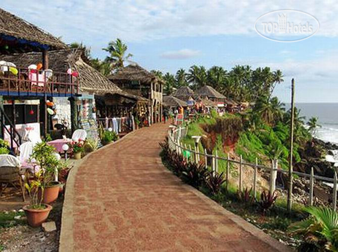 New photos from tourists Le Mangalath Beach Resort 3*