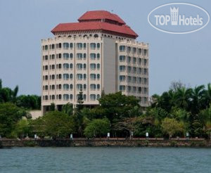 Hotelier's photos The Gateway Hotel Marine Drive Ernakulam