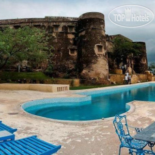 Photos Neemrana's - Hill-Fort