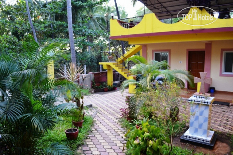 Photos Yellow House Vagator Goa