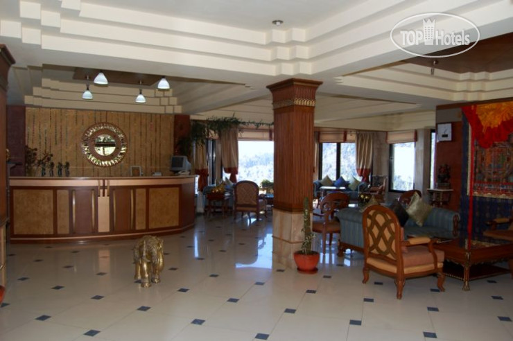 Фото Surya Mcleod