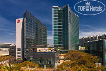 Hotel photo Sheraton Bangalore Hotel at Brigade Gateway 5*