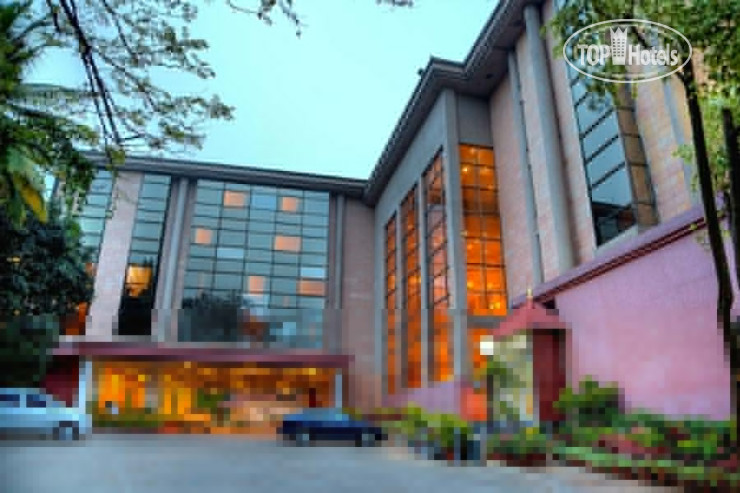 Фото The Atria Hotel
