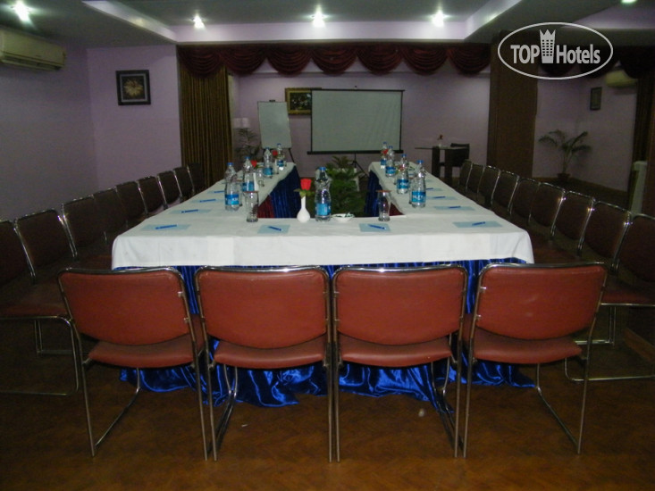 New photos from tourists Crestwood Hotel 3*