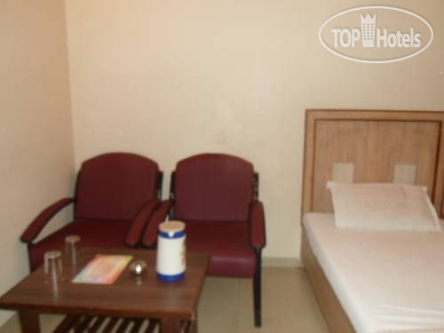 New photos from tourists Royal Plaza Hotel