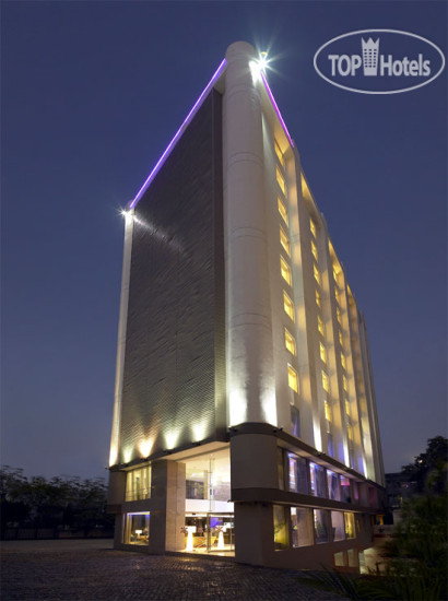 Hotelier's photos Royal Orchid Central 4*