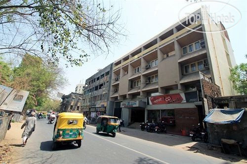 Hotel photo Neelkanth Panshikura 3*