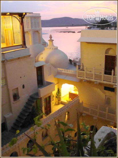 New photos from tourists Kankarwa Haveli