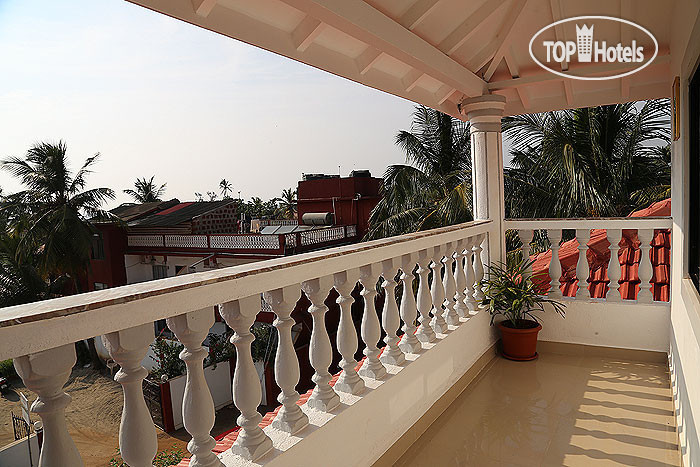 New photos from tourists Baywalk Goa
