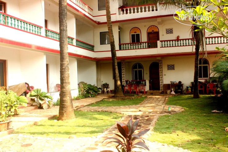 Hotelier's photos Shankarz By the Sea Mandrem 2*