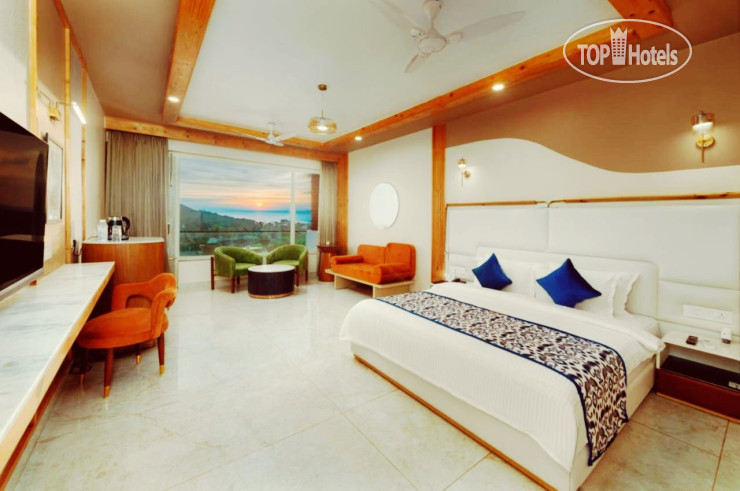 Hotel photo Grand Continent Morjim 4*