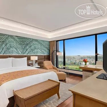 Hotelier's photos The Leela Ambience Convention Hotel Delhi 5*