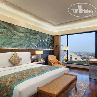 Фотографии отеля  The Leela Ambience Convention Hotel Delhi 5*