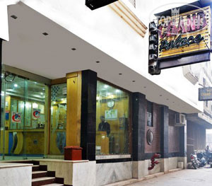 Hotel photo Chand Palace 2*