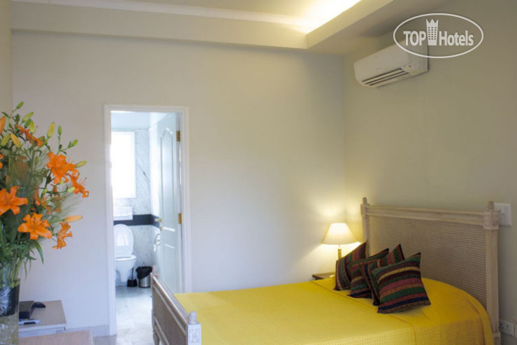 New photos from tourists Colonels Retreat At The Airport 3*