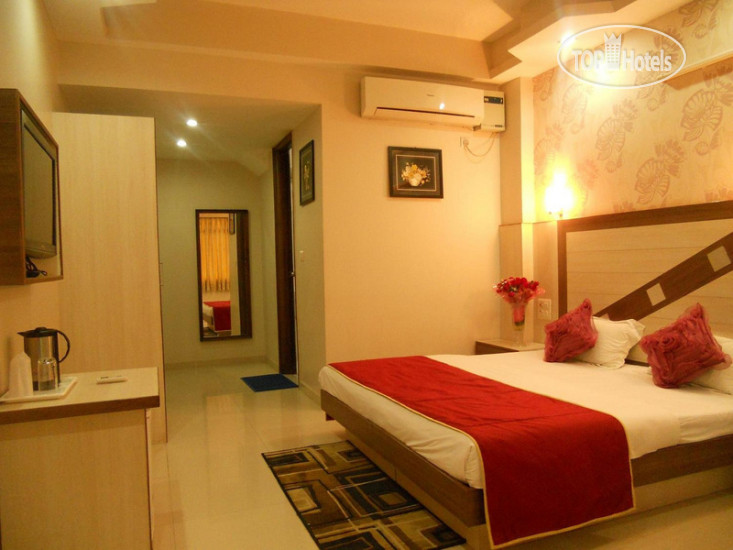 New photos from tourists Rockwell Plaza 3*