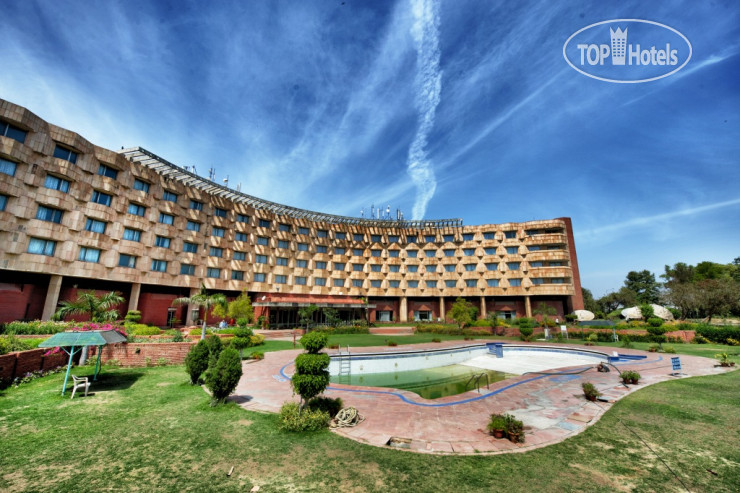Hotel photo Centaur Hotel IGI Airport 3*