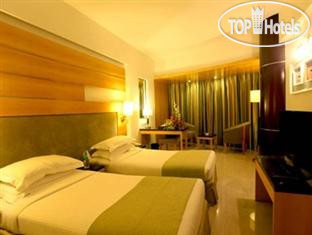 New photos from tourists Peninsula Grand 4*