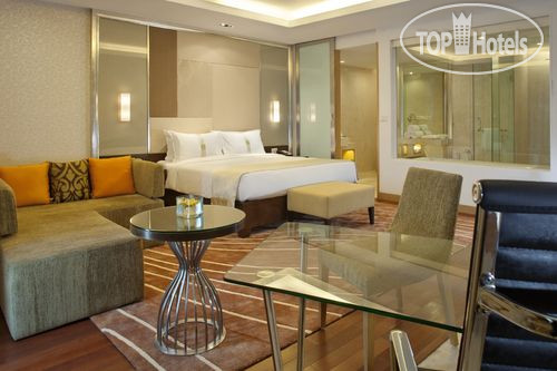 New photos from tourists Holiday Inn Mumbai International Airport 4*