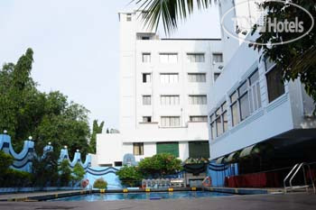 Hotel photo Breeze Residency 3*