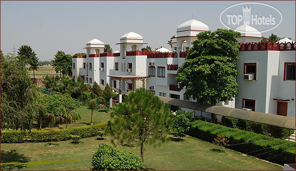 Hotel photo Aravali Resorts 3*