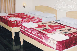 New photos from tourists Adhi Manor 2*