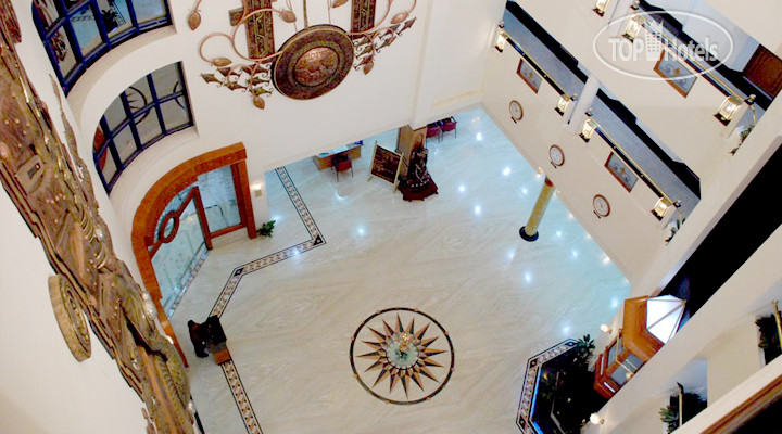 New photos from tourists Sandesh The Prince 4*