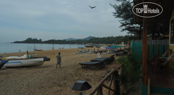 New photos from tourists Sea Front Beach Huts 2*