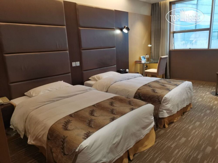 New photos from tourists Xinhua International Hotel 4*