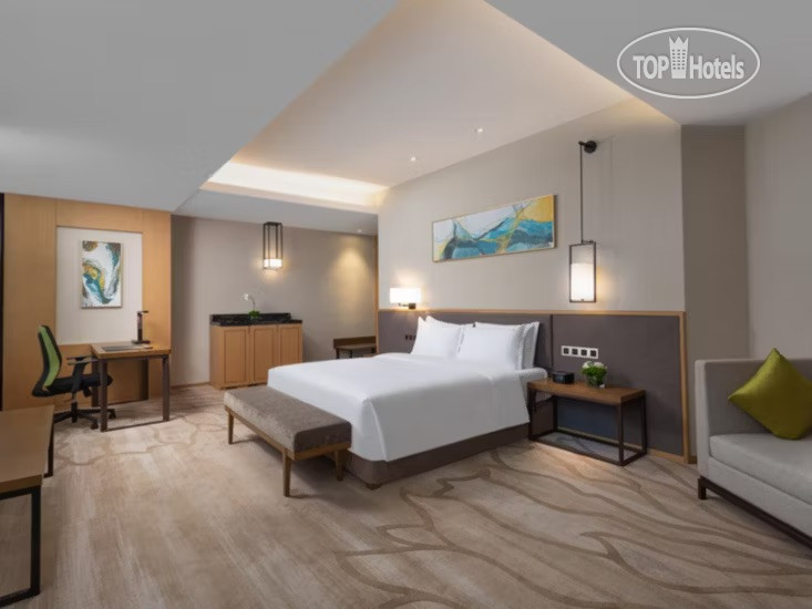 New photos from tourists Holiday Inn Chengdu Airport 4*
