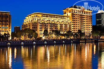 Фото The Astor Hotel