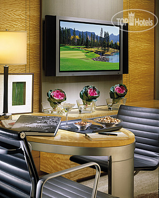 New photos from tourists Four Seasons Hotel Hong Kong 5*
