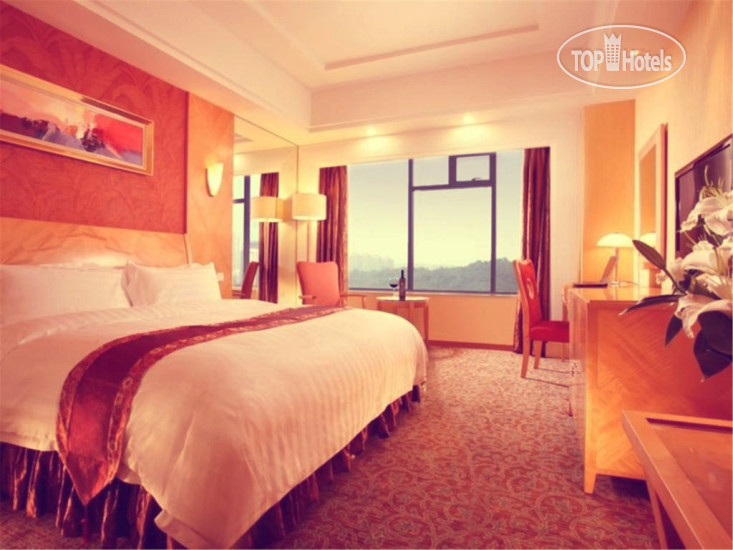 New photos from tourists East Hotel 4*