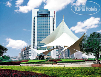 Hotel photo Ramada Plaza Optics Valley Hotel Wuhan Wuchang 4*